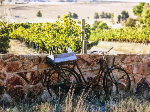 Booths Taminick Cellars - Click Find 1