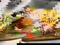 Boo's Place Lakeside