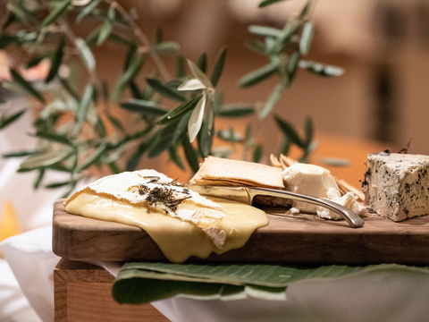 Clovely Estate City Cellar Door - Click Find 1