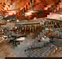 Peaks Restaurant  Bar - Bet 4u
