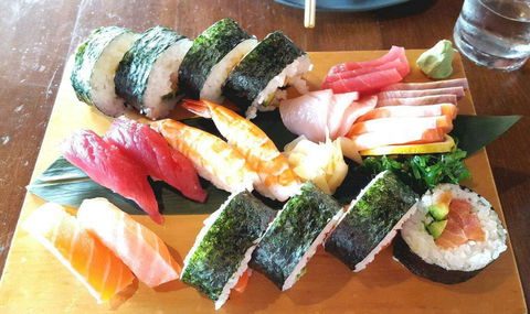 Sakana Sushi Bar - Bet 4u 0