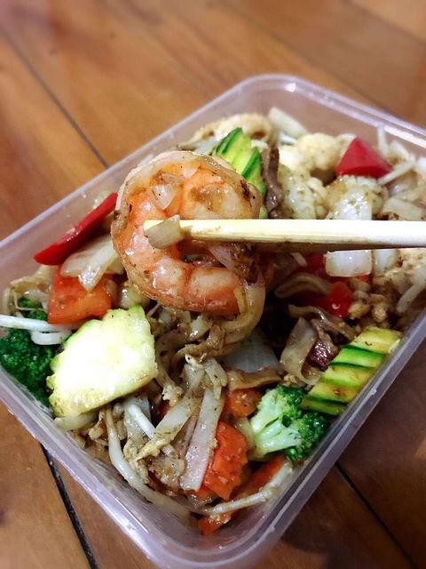 Hot Wok Cafe - Click Find 0