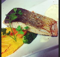 Port Macquarie Hotel - Click Find