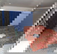 Emu Park Motel - Click Find