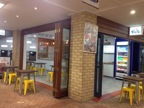Mix&Go Froyo - Sorrento Quay - Lawyer Find 0
