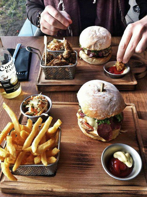The Fox Wine Bar And Function Room - Click Find 1
