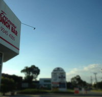 Freeway Lunch Bar - Click Find