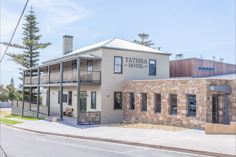 Tathra Hotel - Click Find 1