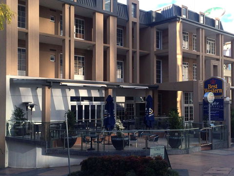 First Cafe Bar & Restaurant - Click Find 0