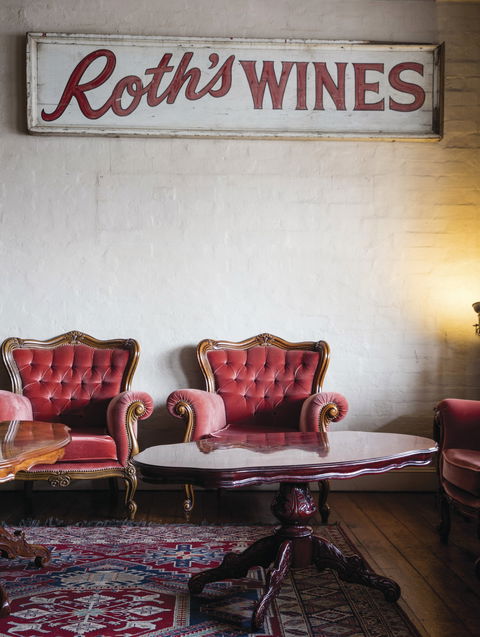 Roth's Wine Bar - Bet 4u 0