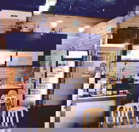 Magic Momo Kafe - Lawyer Find