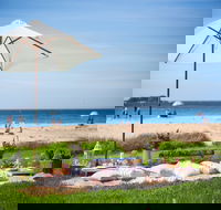 Picnic by the Sea - Click Find