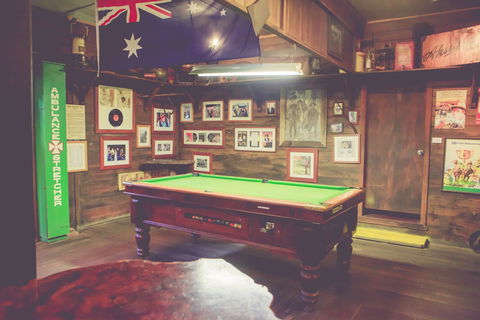 The Pub With No Beer - Bet 4u 2