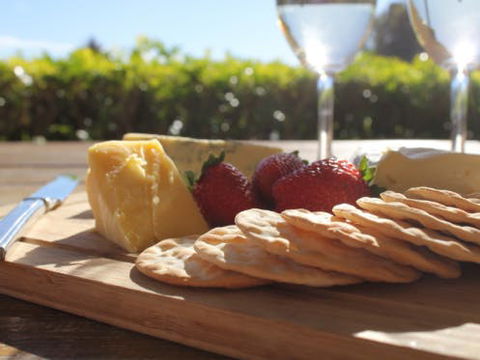 The Vines Cafe Bar & Restaurant - Click Find 0