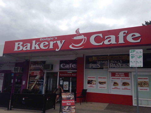 Bodgie's Bakery Cafe - Bet 4u 0