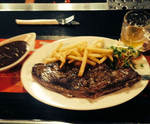 Prince Of Wales Hotel - Local Finder 0