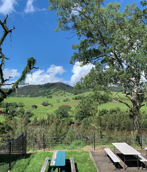 Bellbrook Hotel - Click Find 1