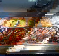 Hackham Pizza Pan - Click Find