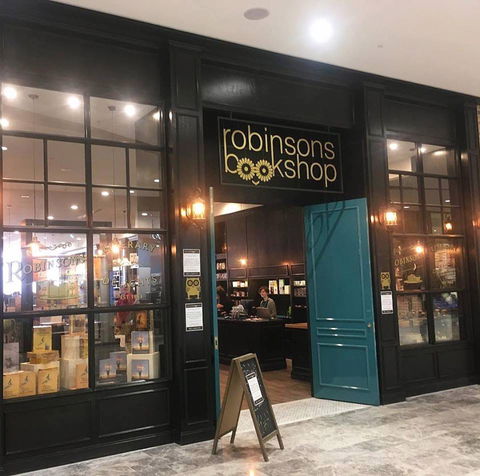 Robinsons Bookshop Cafe - Bet 4u 0