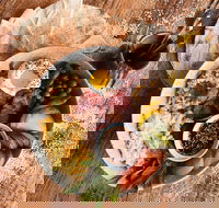 Manousheh - Lawyer Find