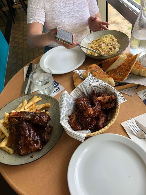 Mika Live BBQ & Bar - Lawyer Find 0