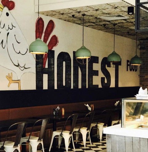 The Honest Chicken - Lawyer Find 0