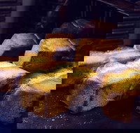 Hank's Kitchen - Bet 4u