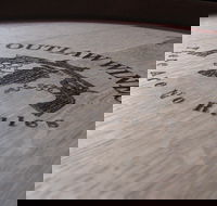 Outlaw Wines - Click Find