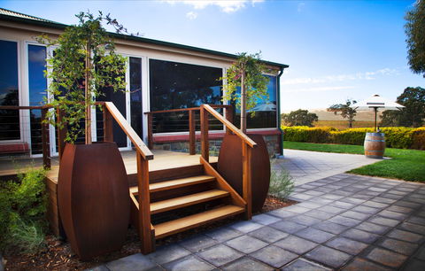 Thorn-Clarke Wines - Click Find 1