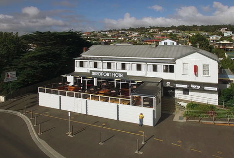 Bridport Hotel Restaurant - Click Find 0