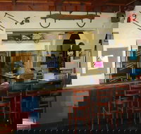 Clarendon Arms - Click Find