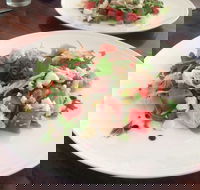 Gertrude and Mabel - Bet 4u