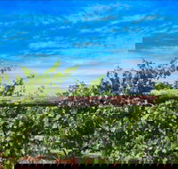 Rowsley Fault Vineyards - Click Find
