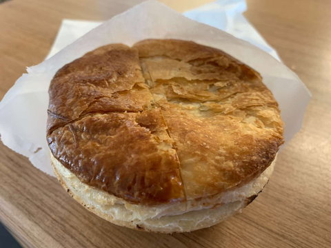 Richmond Bakery & Cafe - Bet 4u 0