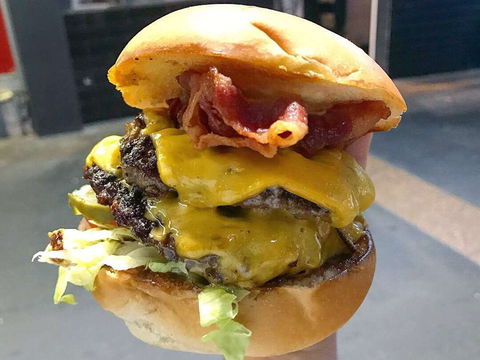 4 Ounces Burger Co - Leichhardt - Bet 4u 0