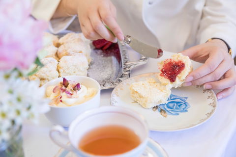 Mary Eats Cake - Bet 4u 2
