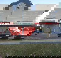 Pizza Hut - Runaway Bay - Click Find