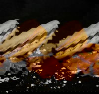 Le Pig Cafe - Click Find