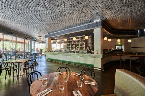 Mayfair Lane Pub And Dining Room - Click Find 0