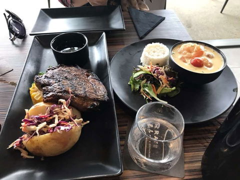 Murray St Grill - Click Find 0