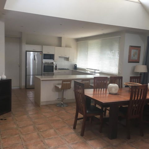 Grapevines Boutique Accommodation - Click Find 3