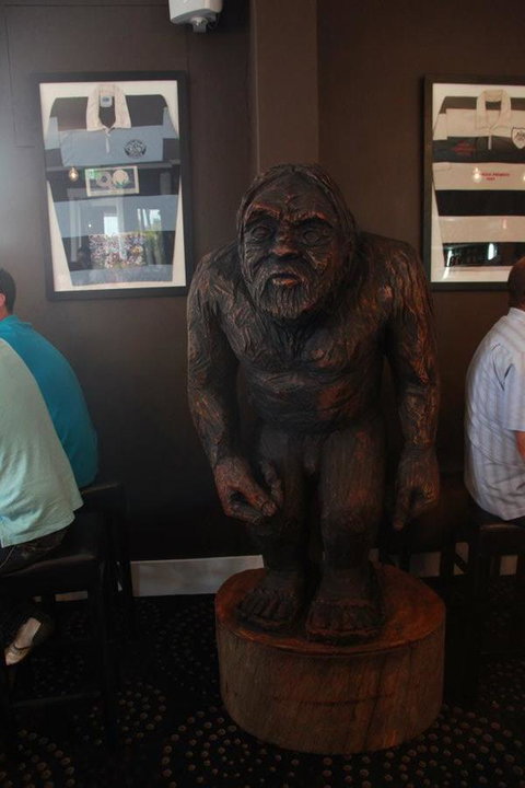 Crossroads Hotel - Local Finder 27