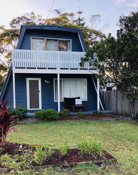 Little Blue Beach House - Lawyer Find 1