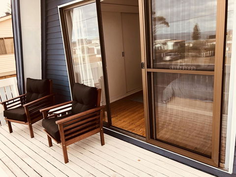 Little Blue Beach House - Lawyer Find 3