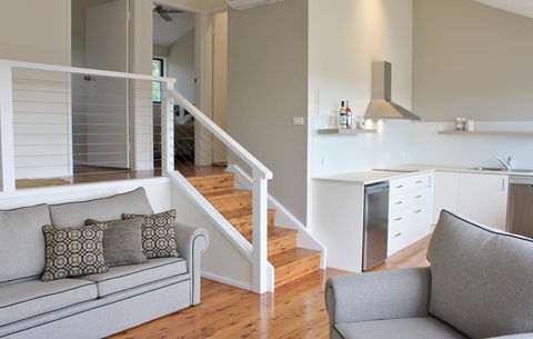 Wine Country Villas - Click Find 13