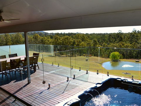 Wine Country Villas - Click Find 11