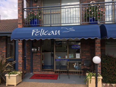 Pelican Motor Inn - Click Find 7