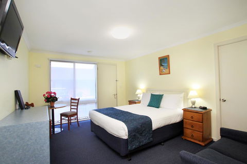 Pelican Motor Inn - Click Find 42