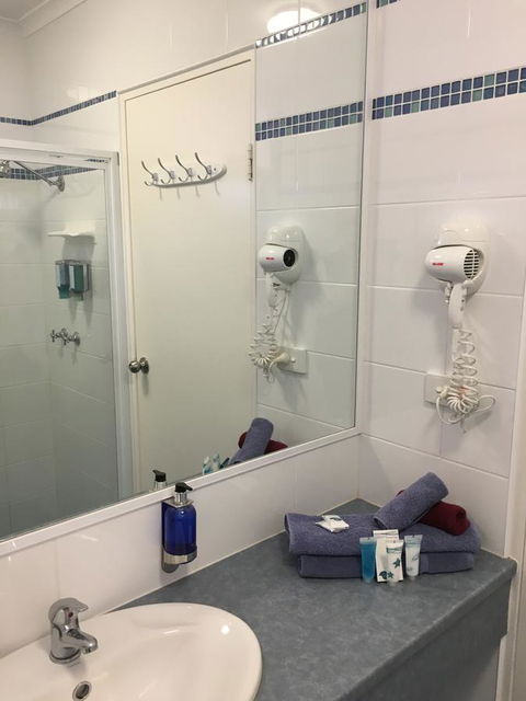 Pelican Motor Inn - Click Find 28