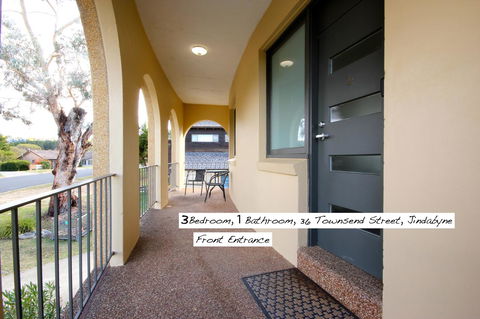 Full Circle Apartments - Click Find 18